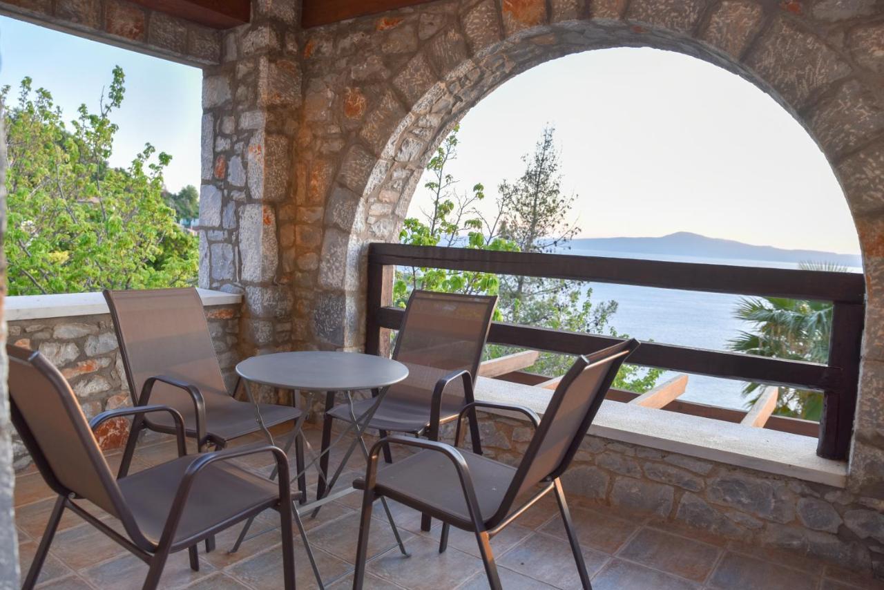 Ryalos Villas Kalamáta Buitenkant foto