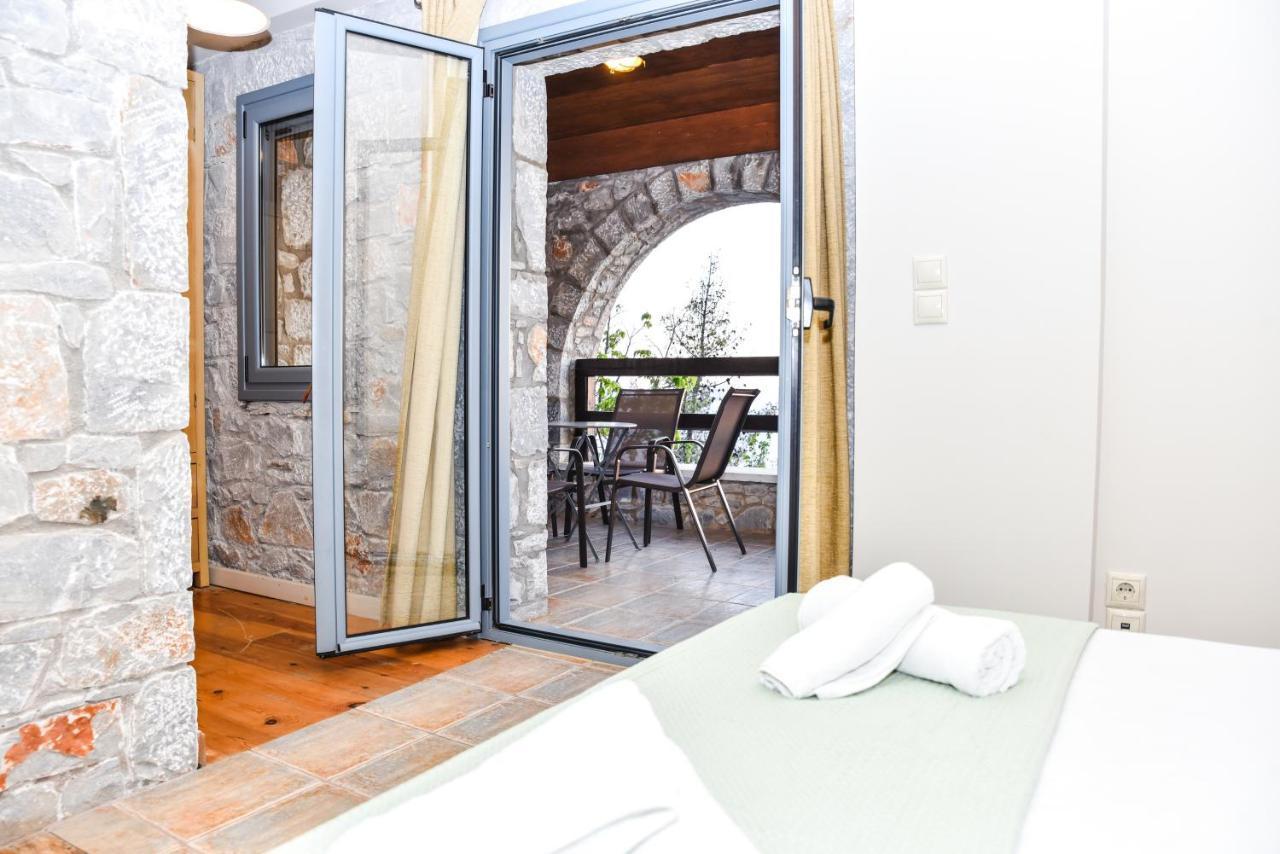 Ryalos Villas Kalamáta Buitenkant foto