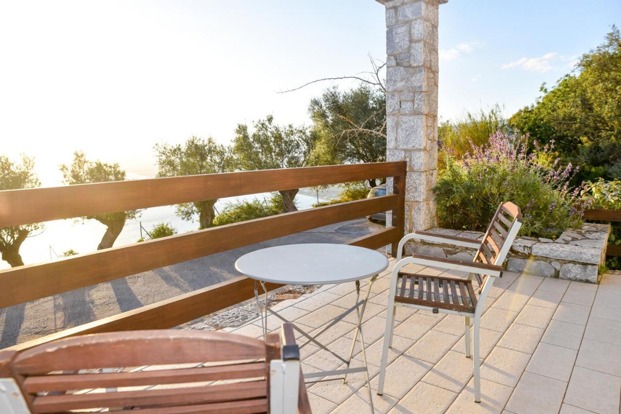 Ryalos Villas Kalamáta Buitenkant foto