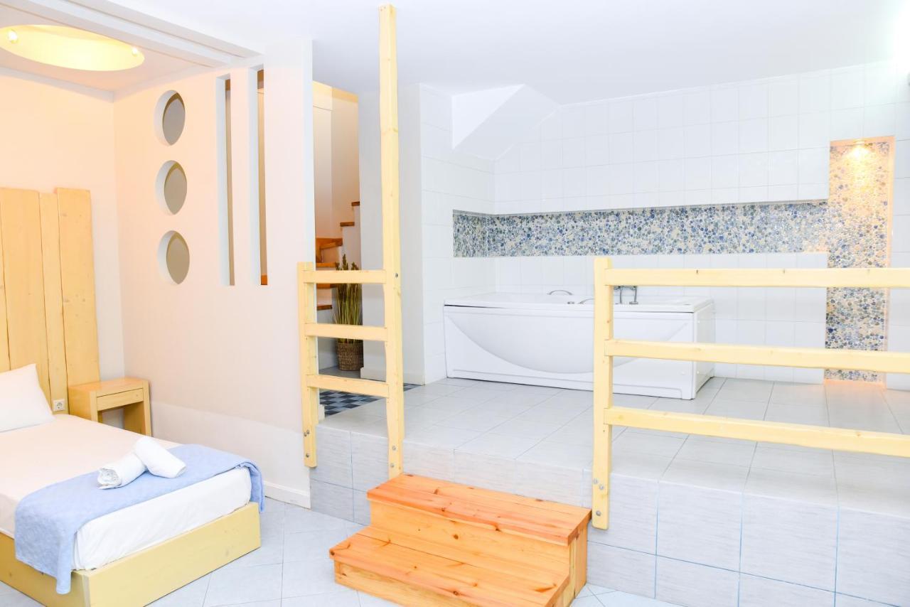 Ryalos Villas Kalamáta Buitenkant foto
