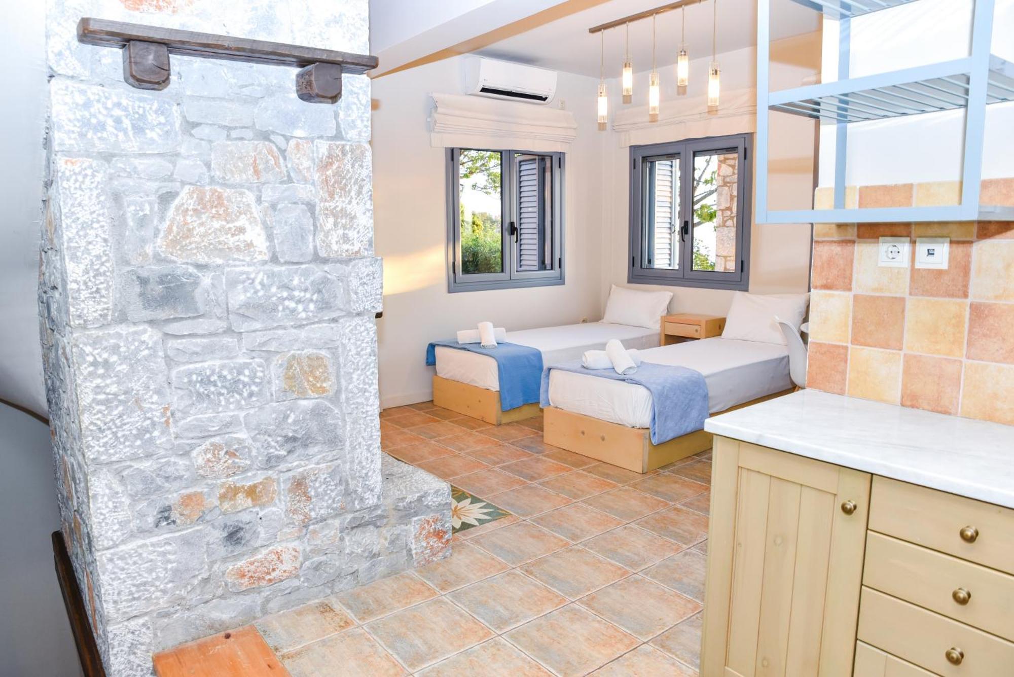 Ryalos Villas Kalamáta Buitenkant foto